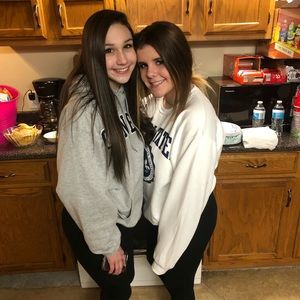 Meet your Posher, Lizzie